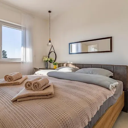 Апартаменти Veluana 3 With A Balcony