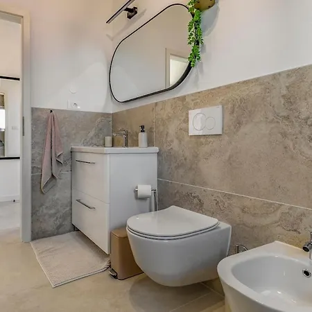 Veluana 3 With A Balcony Пула