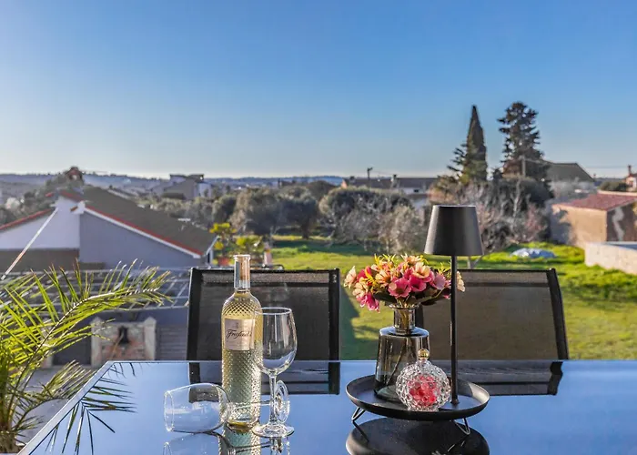 Апартаменти Veluana 3 With A Balcony *