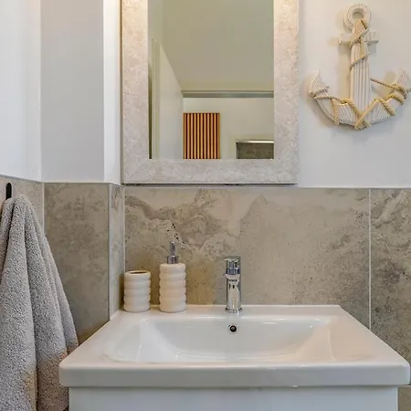 Veluana 3 With A Balcony Lägenhet