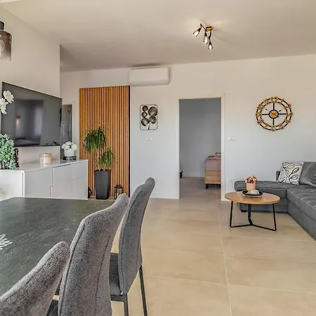 Veluana 3 With A Balcony *