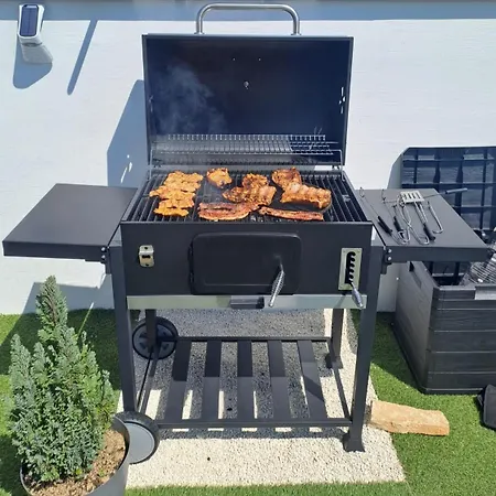 Veluana 3 With A Balcony بولا