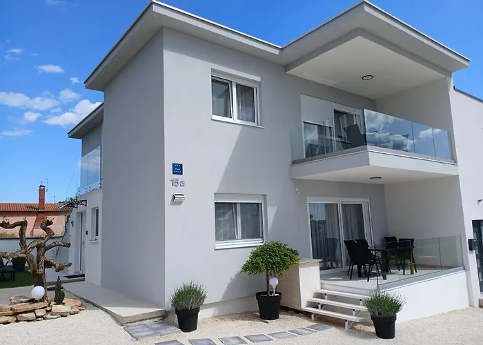 Veluana 3 With A Balcony Apartment *